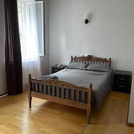 Gnt+ Otel Tiflis Dış mekan fotoğraf
