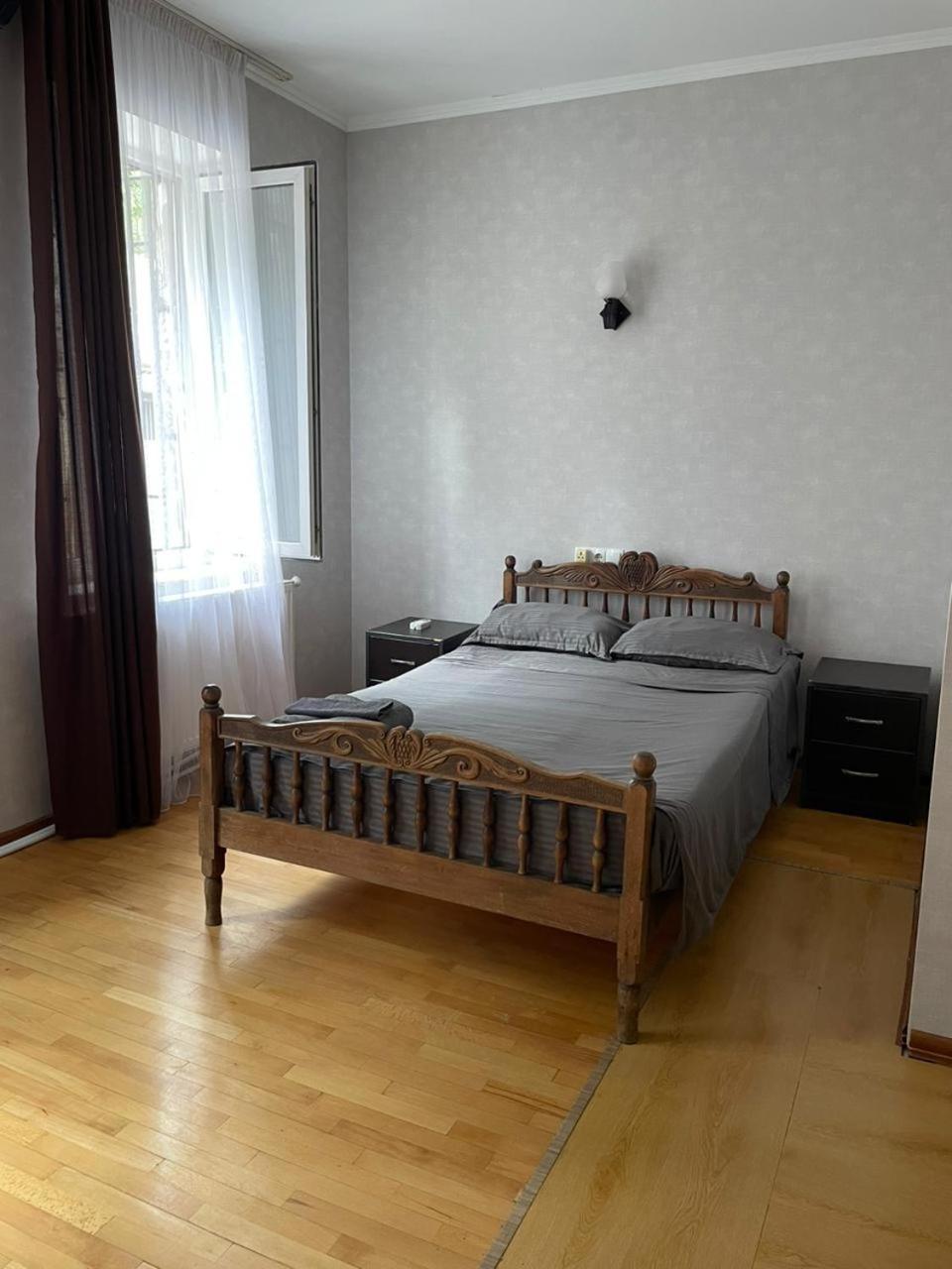 Gnt+ Otel Tiflis Dış mekan fotoğraf