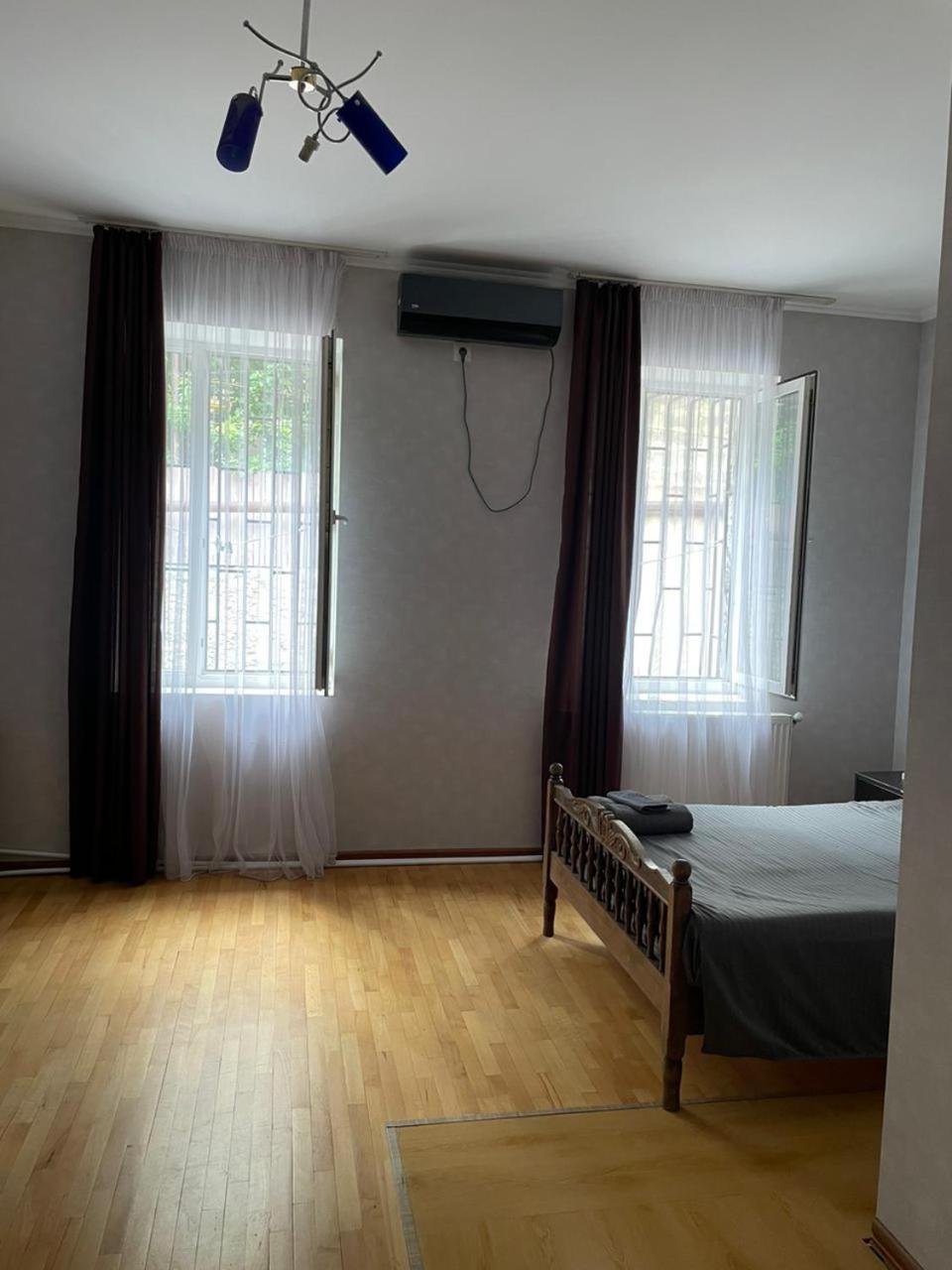 Gnt+ Otel Tiflis Dış mekan fotoğraf