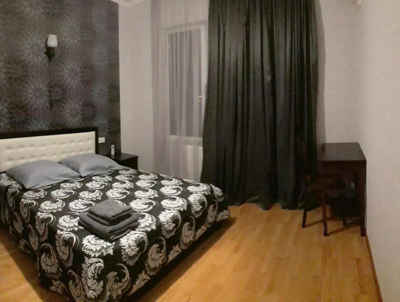Gnt+ Otel Tiflis Dış mekan fotoğraf