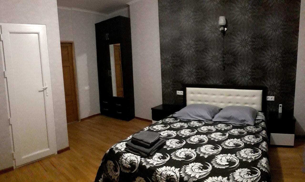 Gnt+ Otel Tiflis Dış mekan fotoğraf