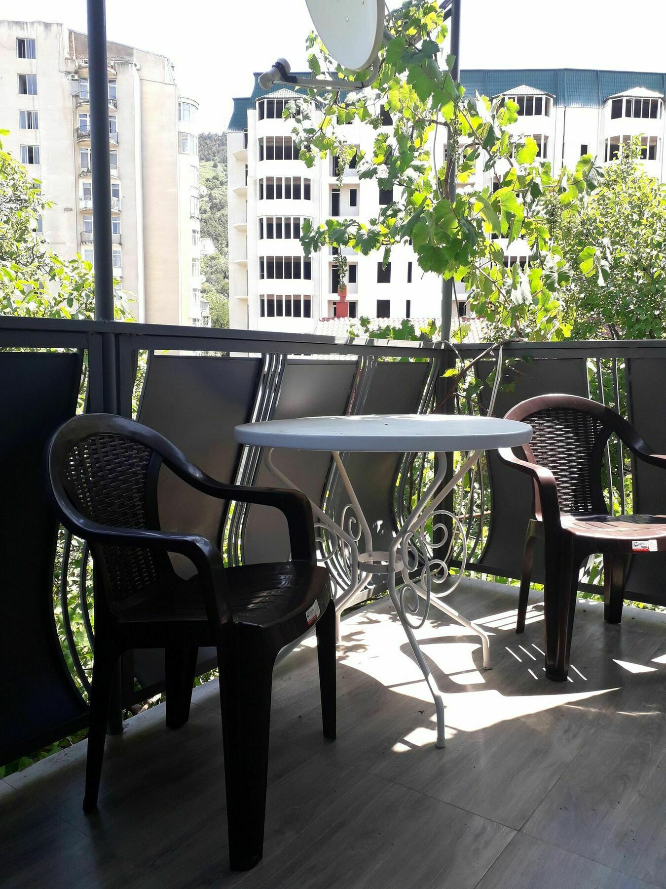 Gnt+ Otel Tiflis Dış mekan fotoğraf