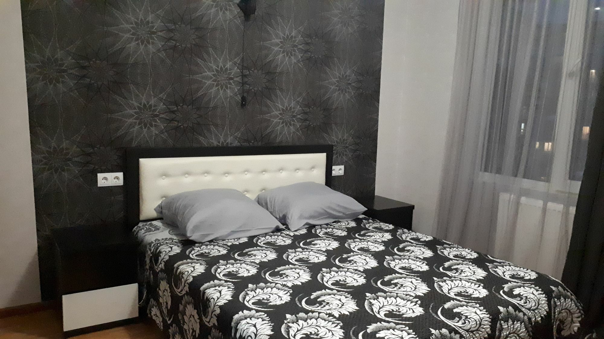 Gnt+ Otel Tiflis Dış mekan fotoğraf