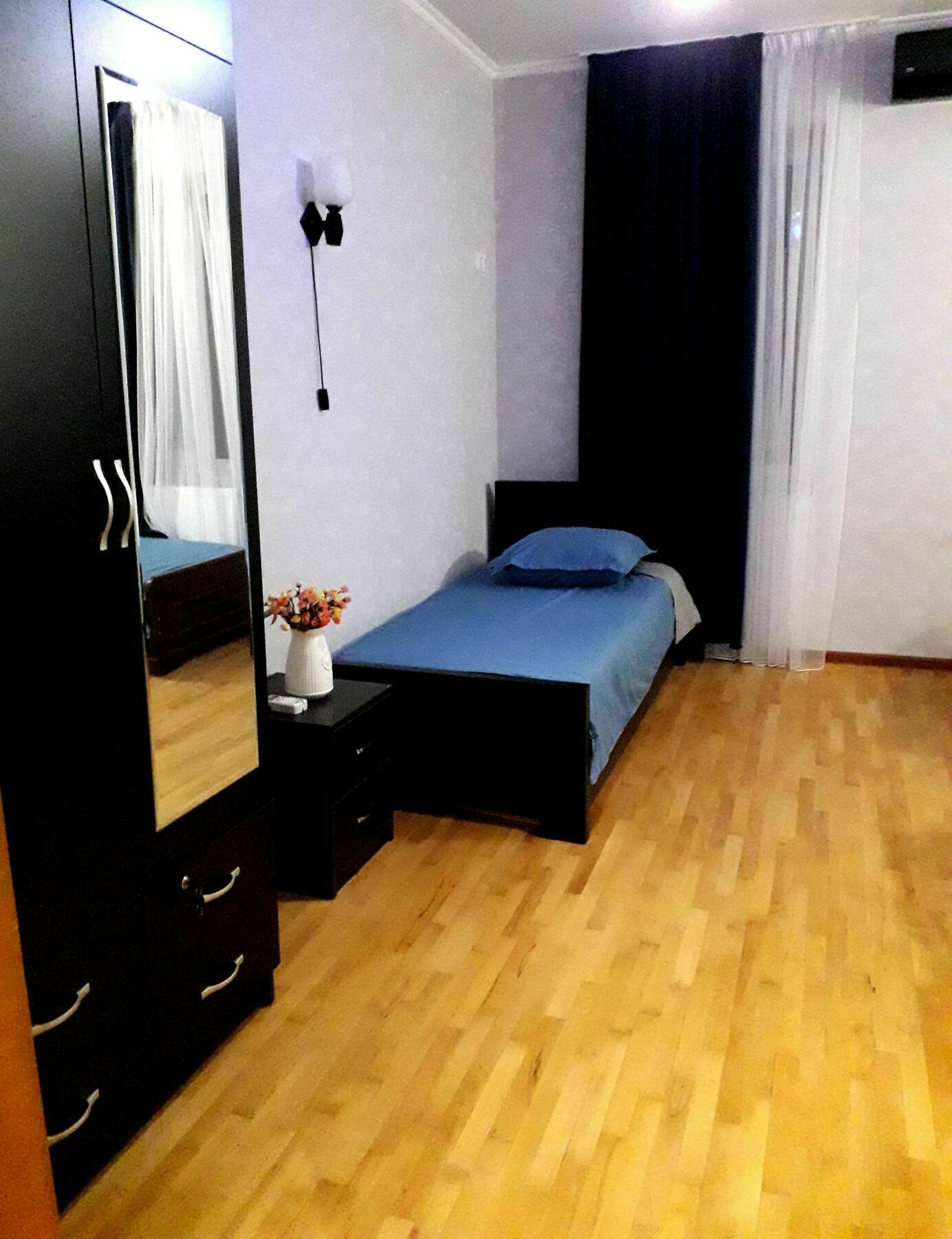 Gnt+ Otel Tiflis Dış mekan fotoğraf